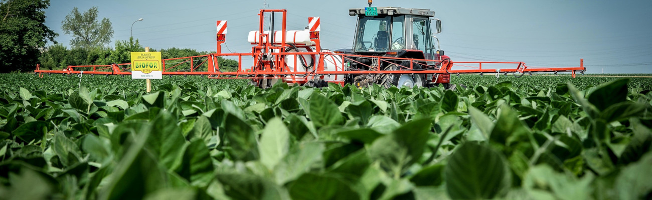 Primena preparata Biofor Soya na njivi